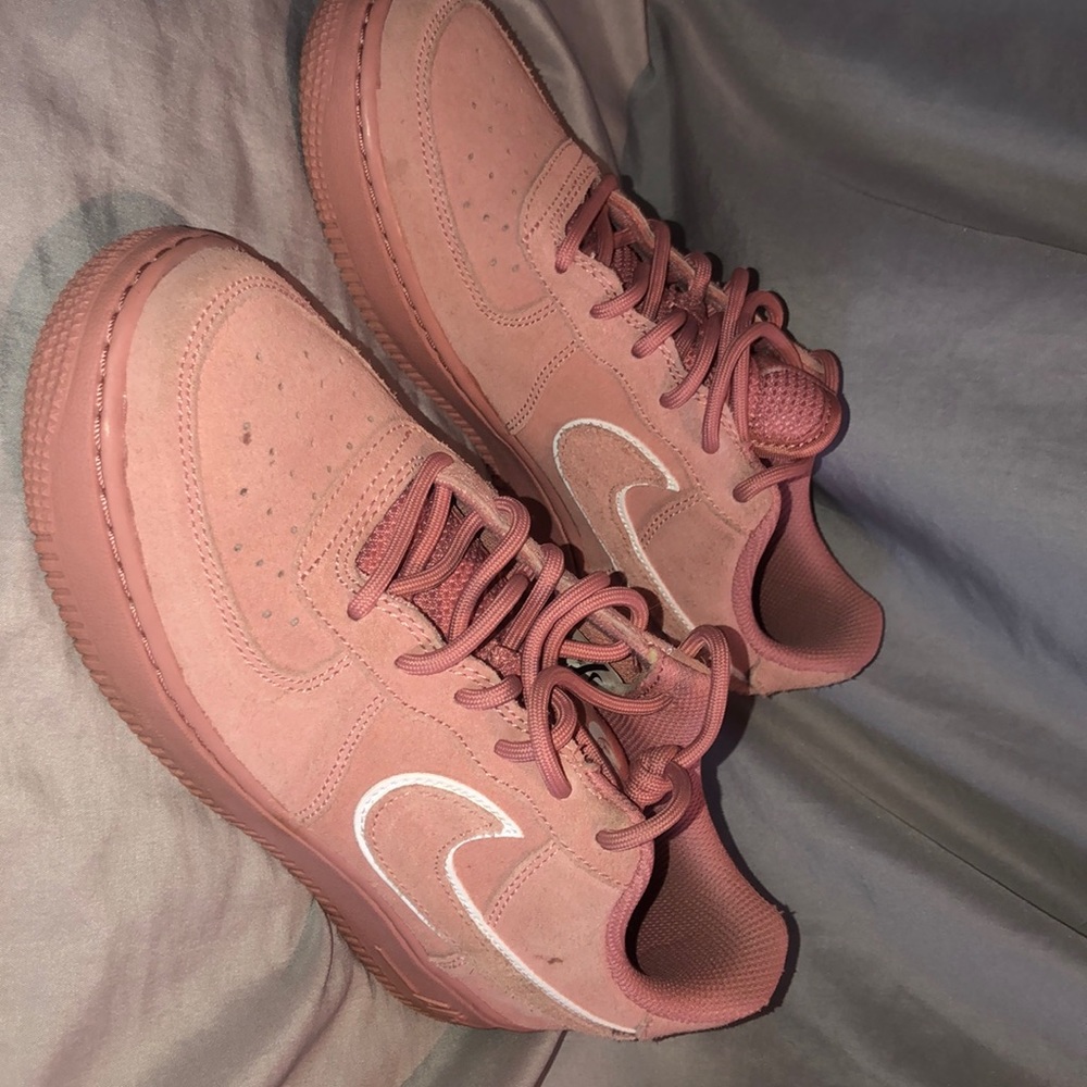 Pink Nike Air Force 1’s